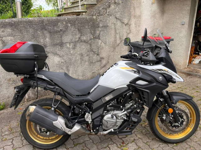 Suzuki V-Strom Enduro
