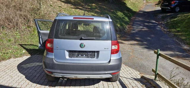 Skoda Yeti 2.0 TDI SUV / Geländewagen