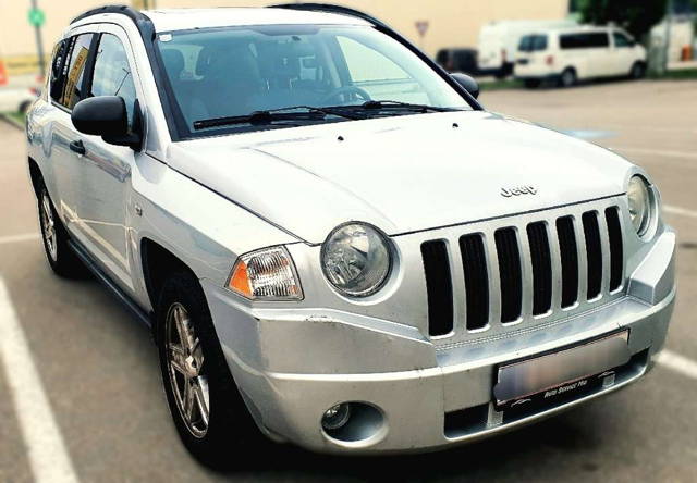 Jeep Compass 2,0 CRD Sport SUV / Geländewagen