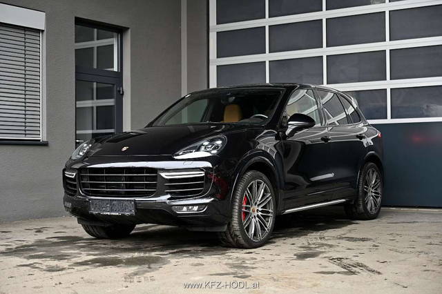 Porsche Cayenne Cayenne 4.8 Turbo SUV / Geländewagen