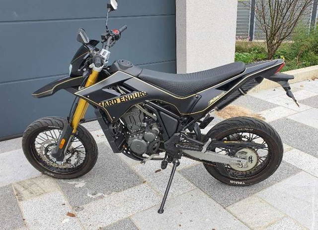 Online Bestia SM125 Enduro