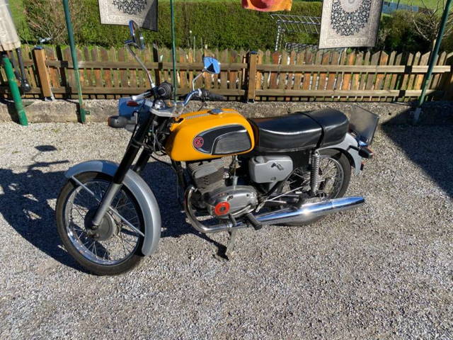 Jawa 125 CZ Tourer