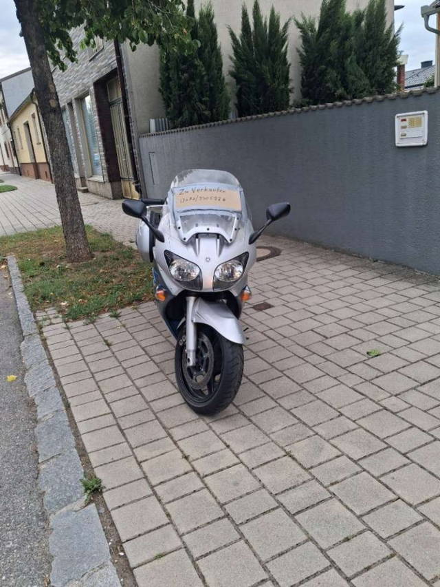 Yamaha FJR Tourer