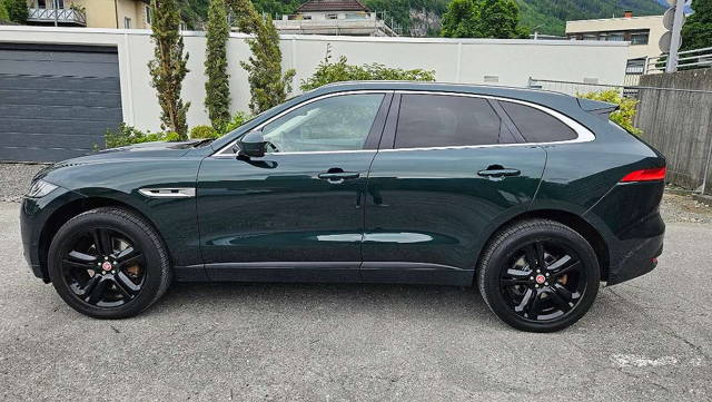 Jaguar F-Pace 20d Automatik 4x4 R-Line Premium + AHK, Vollausstattung im SUPER ZUSTAND ! SUV ...