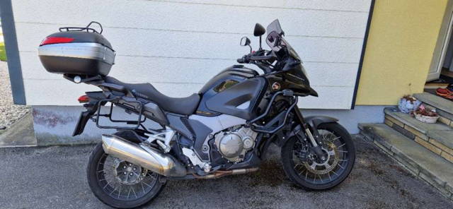 Honda VFR Crosstourer Tourer