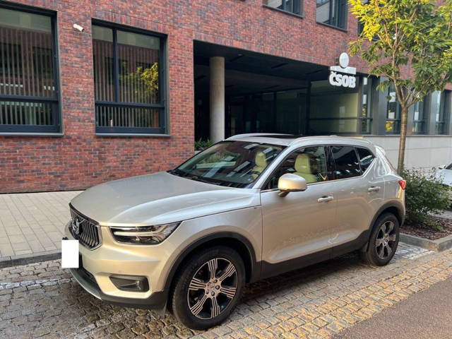 Volvo XC40 D4 AWD Inscription SUV / Geländewagen