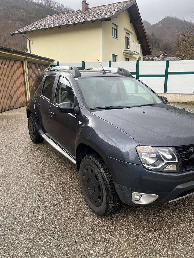 Dacia Duster Blackshadow TCe 125 S&S SUV / Geländewagen