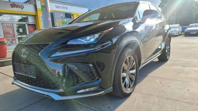 Lexus RX NX300 Hybrid SUV / Geländewagen