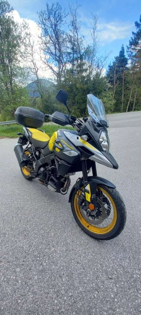 Suzuki V-Strom Tourer