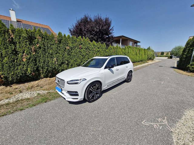 Volvo XC90 PHEV T8 Twin Engine R-Design SUV / Geländewagen