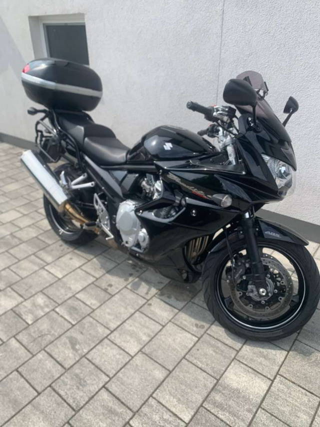 Suzuki Bandit GSF1250SA Holiday Deluxe Tourer