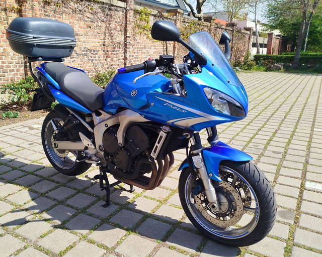 Yamaha FZS Yamaha FZ 6 SA RJ149 inkl. Koffer+Topcase+Navi Tourer