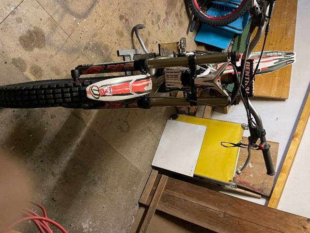 Vertigo R3 125ccm Trial