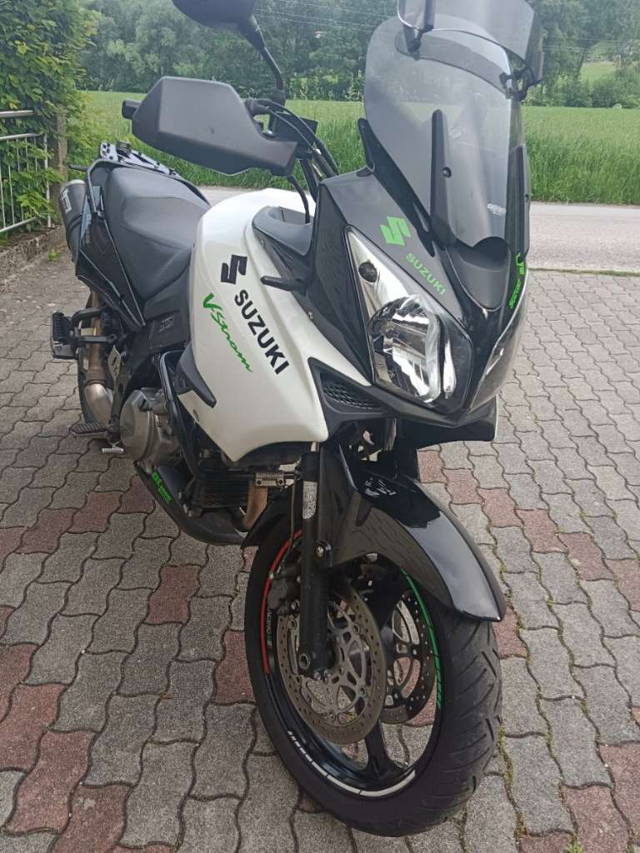 Suzuki V-Strom Tourer
