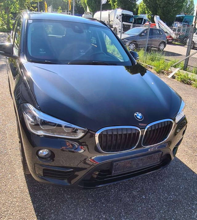 BMW X1 sDrive18d Sport Line SUV / Geländewagen