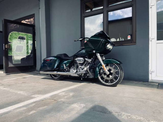 Harley-Davidson Road Glide Special FLTRXS 114cui Snake Venom Tourer