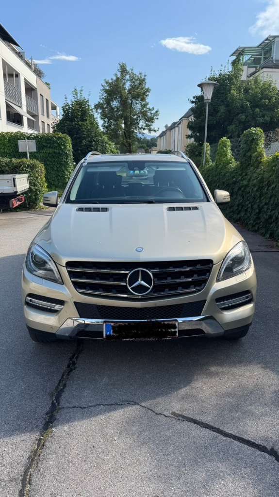 Mercedes-Benz M-Klasse ML 350 Bluetech 4matic SUV / Geländewagen
