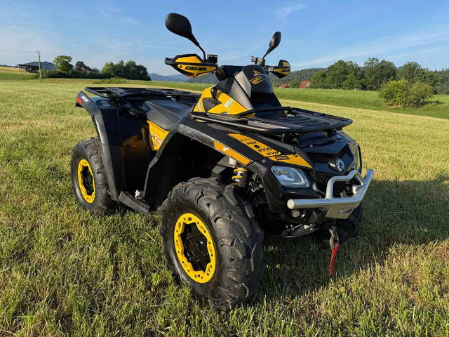 Can-Am Outlander 800R X-XC Quad