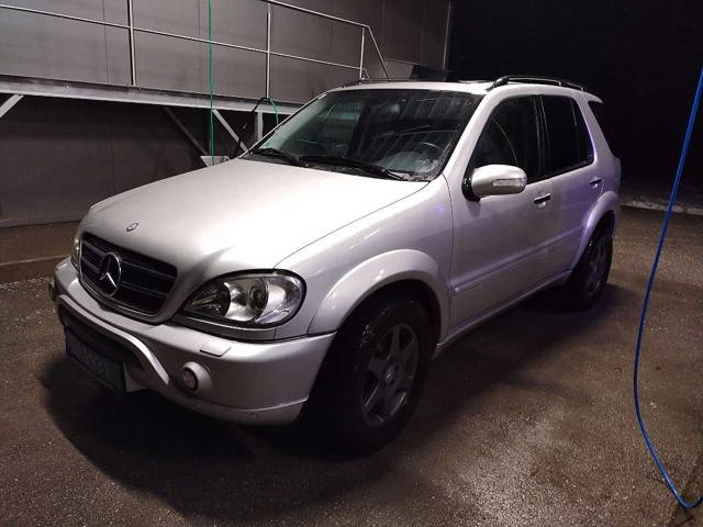 Mercedes-Benz M-Klasse ML 400 CDI AMG V8 Biturbo SUV / Geländewagen