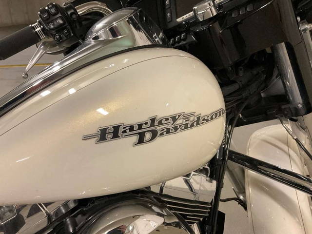 Harley-Davidson Street Glide FLHXS, BOOM BOX, NAVI, Trittbretter, . Service und §57a neu Tourer