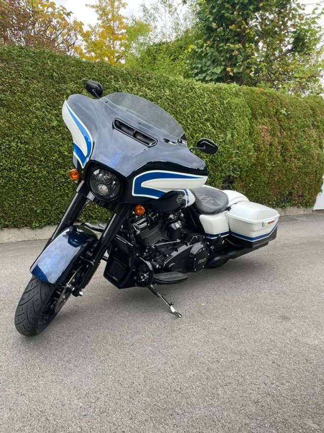 Harley-Davidson Street Glide ARCTIC BLAST Tourer