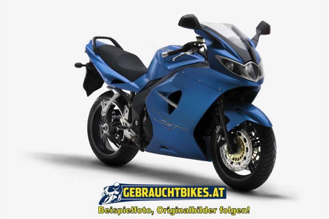 Triumph Sprint ST 1050 Tourer