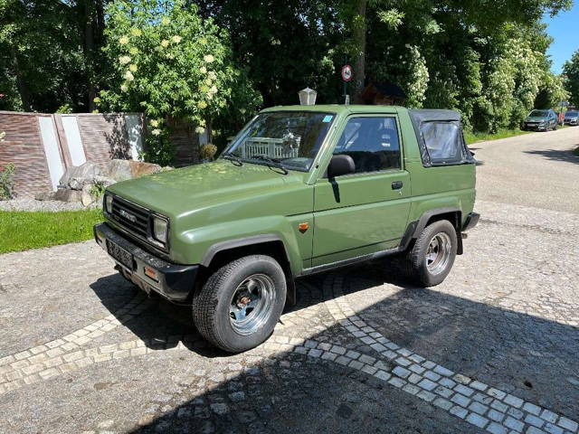 Daihatsu F 300 SUV / Geländewagen