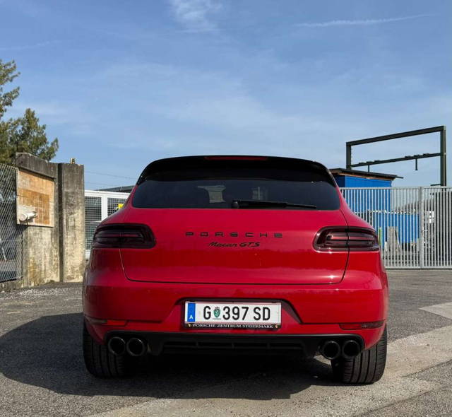 Porsche Macan GTS SUV / Geländewagen