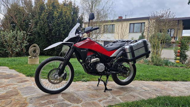 Husqvarna TR 650 Terra Enduro