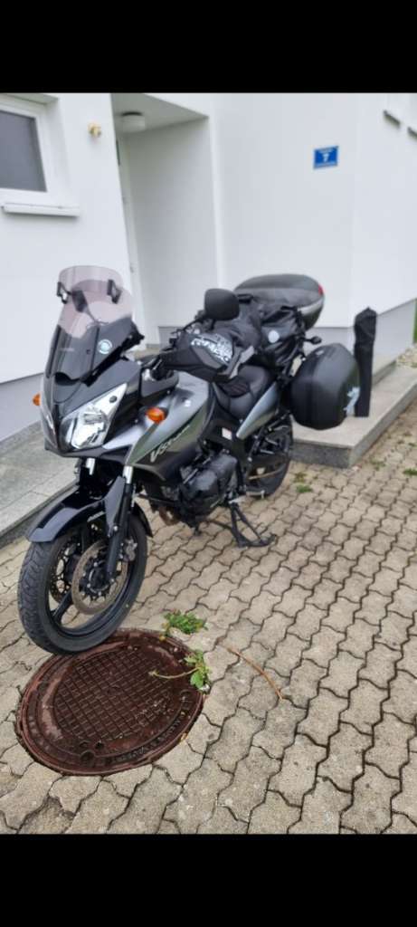 Suzuki V-Strom DL650 Tourer