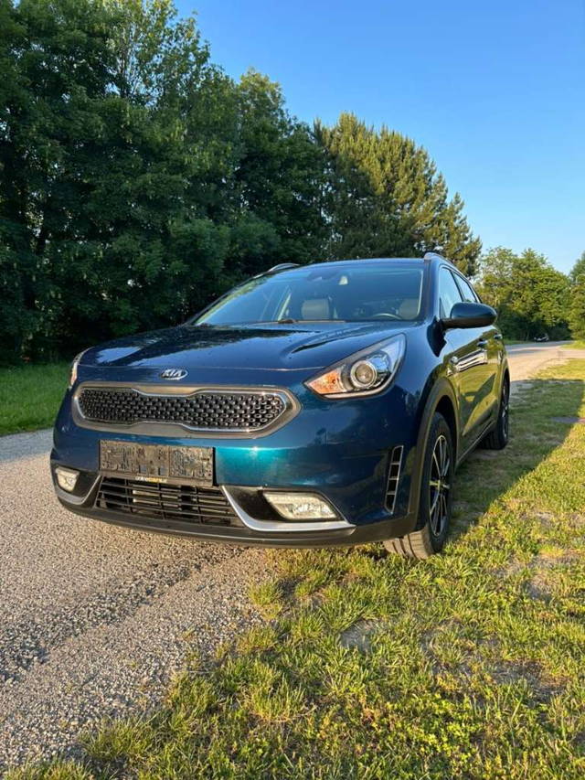 KIA Niro 1.6 Hybrid SUV / Geländewagen