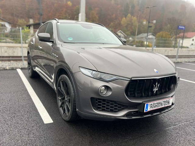 Maserati Levante SUV / Geländewagen