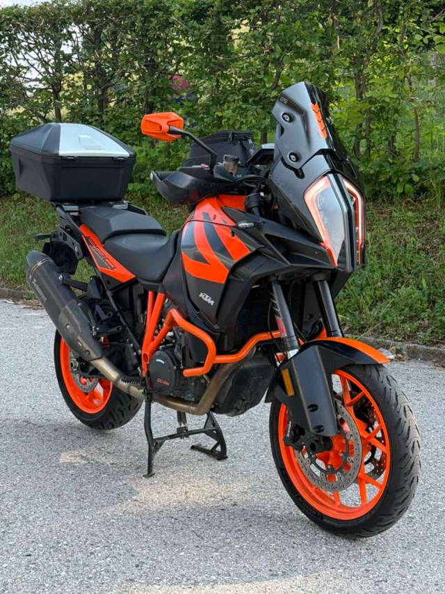 KTM Adventure 1290S - Top Optik - Wenig Kilometer Tourer