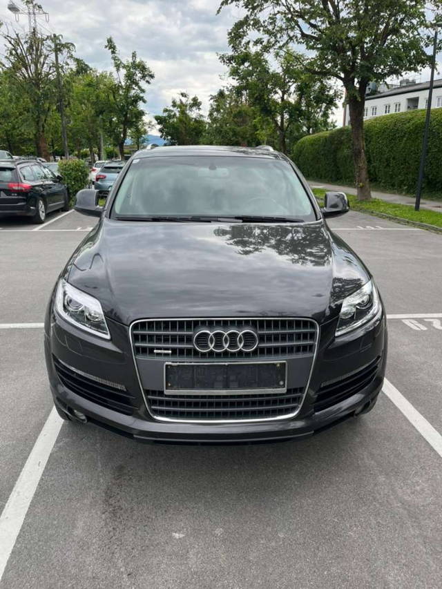 (reserviert) Audi Q7 3,0L V6 SUV / Geländewagen