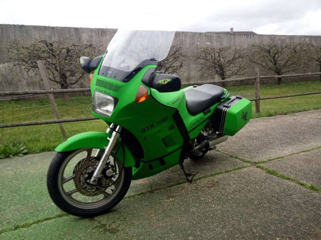 Kawasaki GTR 1000 Tourer