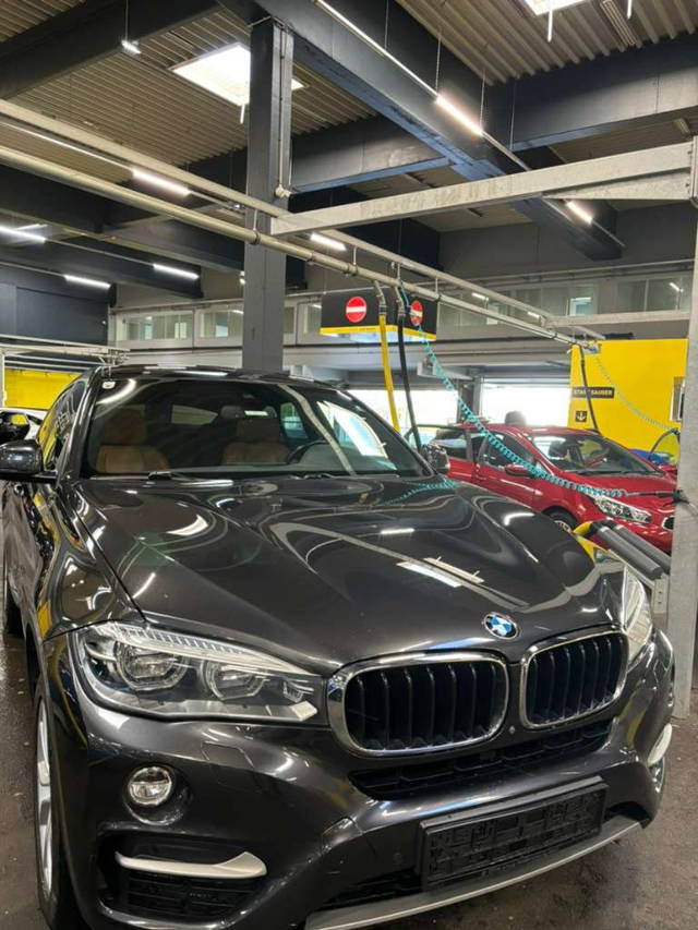 BMW X6 F16 30d Xdrive SUV / Geländewagen