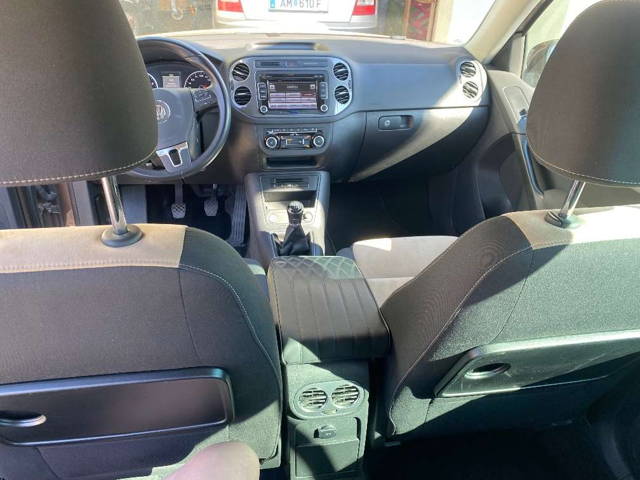 VW Tiguan , Sport&Style SUV / Geländewagen