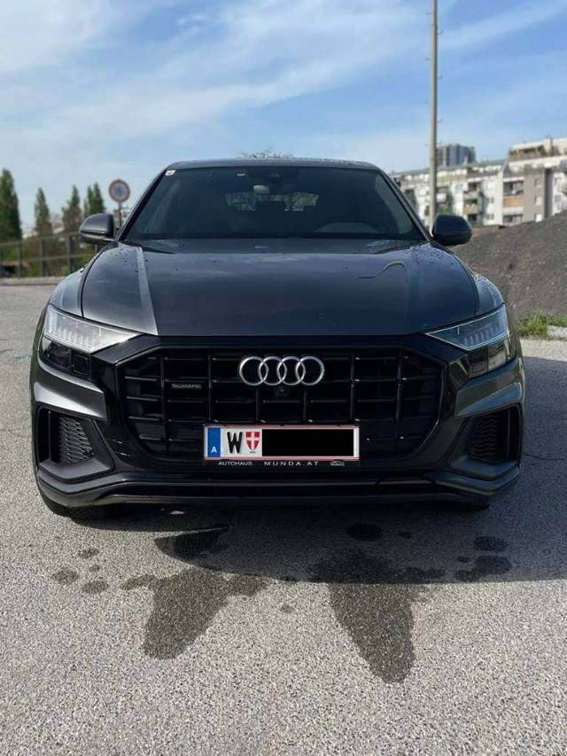 Audi Q8 50 TDI QUATTRO S Line SUV / Geländewagen