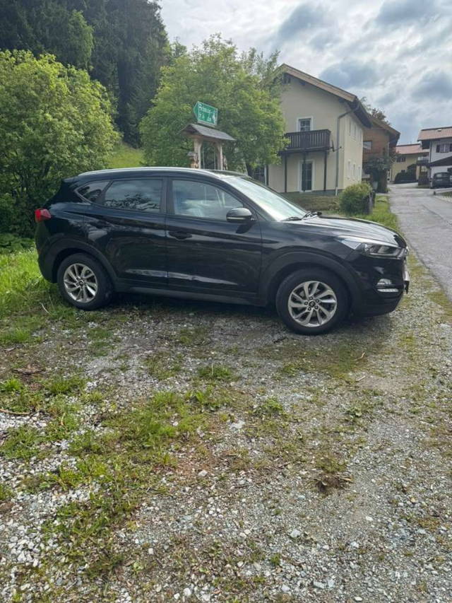 Hyundai Tucson SUV / Geländewagen