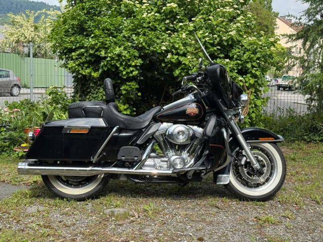Harley-Davidson Electra FLHT Tourer