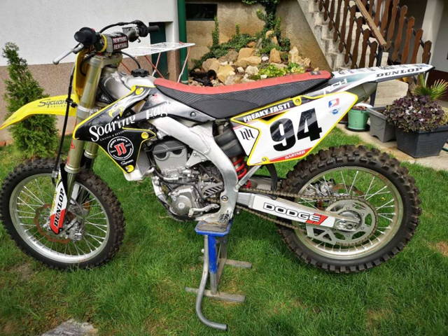 Suzuki RM Z 450 Motocross