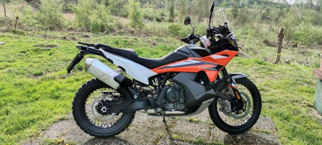 KTM 890 Adventure S mit Zubehör Tourer