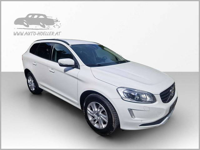 Volvo XC60 D4 Momentum AWD Geartronic SUV / Geländewagen
