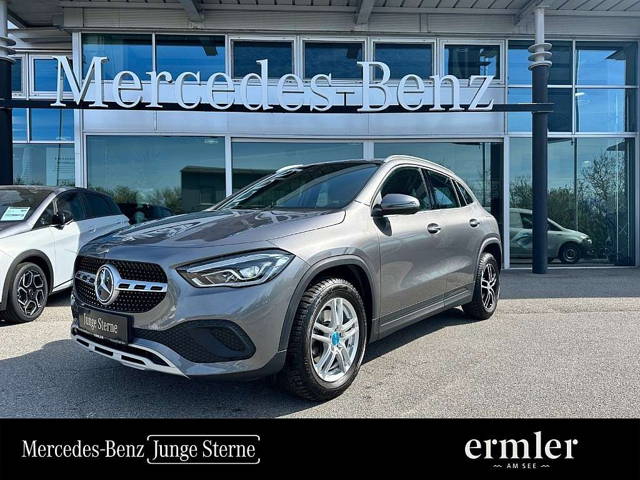 Mercedes-Benz GLA-Klasse GLA 200 d 4MATIC Style LED Allrad Rückfahrkamera SUV / Geländewagen