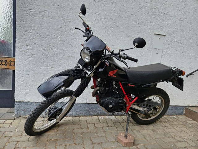 Honda XL Honda XL 500 R. PD 02 Enduro