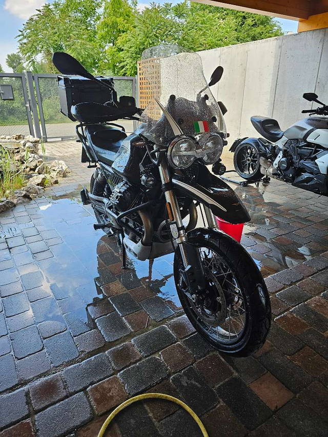 Moto Guzzi V85 TT Tourer