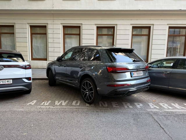 Audi Q7 45 TDI S-line quattro Tiptronic SUV / Geländewagen
