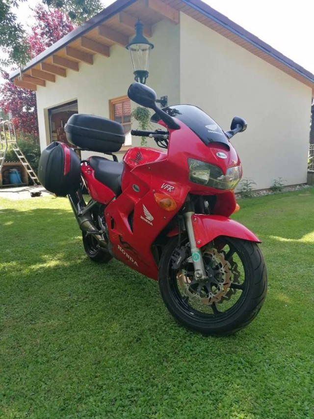Honda VFR 800FI Tourer