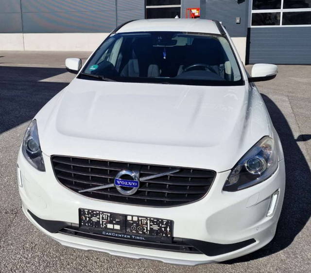 Volvo XC60 2,4d AWD SUV / Geländewagen