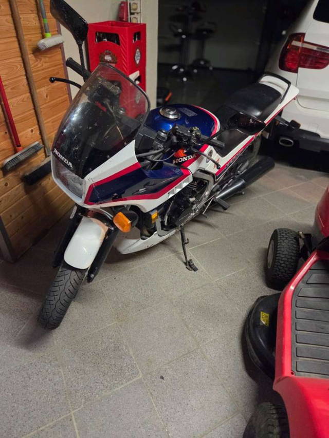 Honda VF500 F Tourer